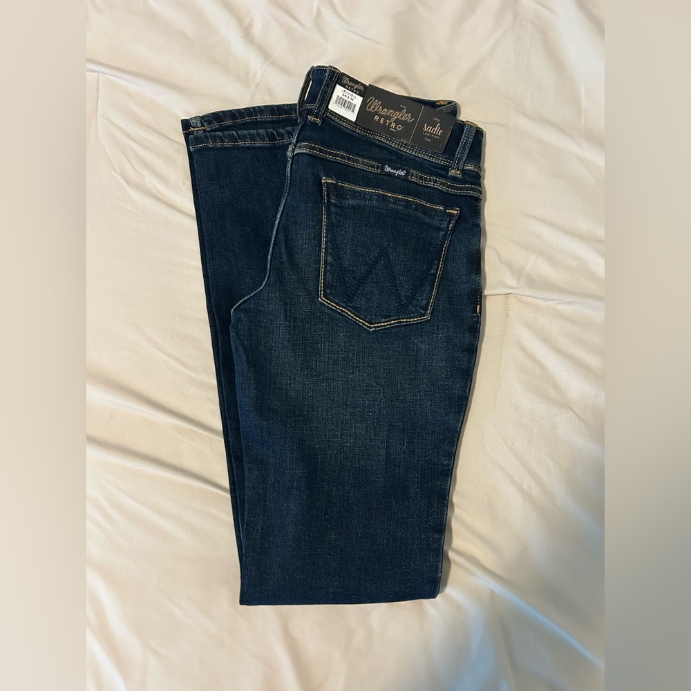 Wrangler retro dark wash Sadie low rise boot cut jean size 5/6 X 34 brand new